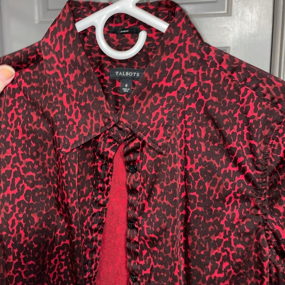 Size 6 Talbots Top. MUST BE BUNDLED - Picture 6 of 9